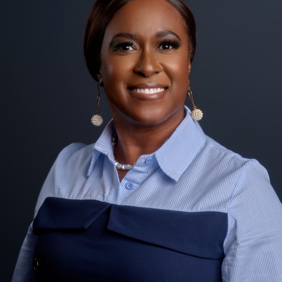 Meet your Posher, Rolanda - Picture 7 of 8